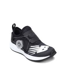New Balance Boys Boa Blk/Wht (Available In-Store Only)